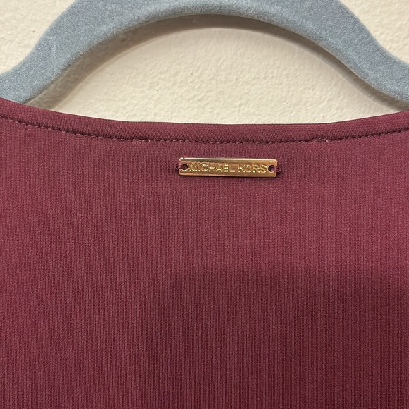 Michael Michael Kors sequined v-neck sleeveless burgundy top Size Large - Picture 5 of 7